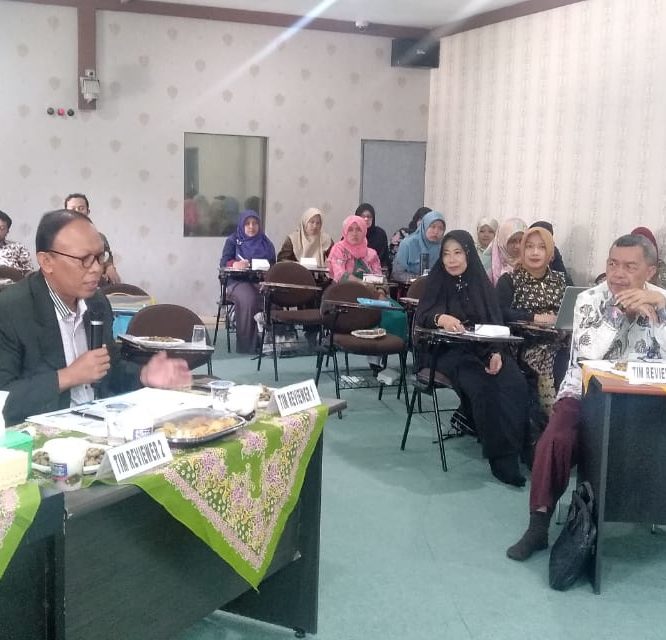 Presentasi Kompetensi Distingsi Unggulan Prodi PBSI, Matematika, Magister Pendidikan Bahasa Indonesia
