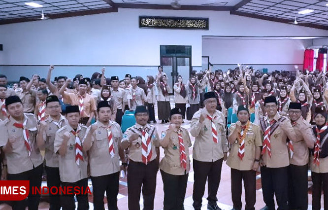 FAI Unisma Malang Perkuat Karakter Mahasiswa Melalui Kegiatan Pramuka