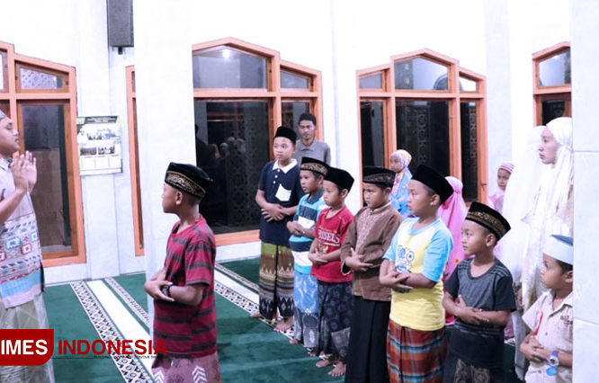 KKN Unisma Malang Kelompok 24 Tingkatkan Ibadah dan Amaliyah Sosial Berbasis Masjid