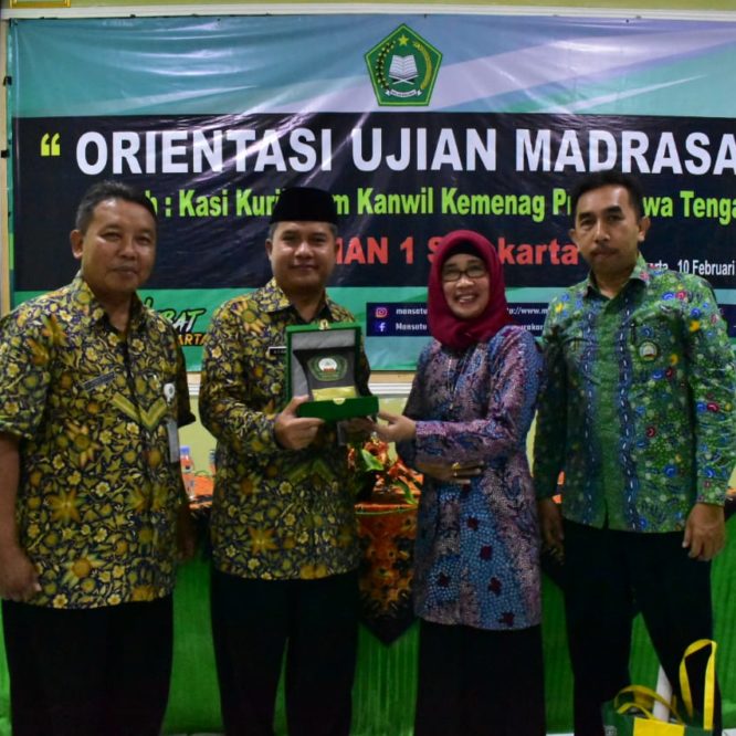 Presentasi Publikasi Universitas Islam Malang di MAN 1 Surakarta Jawa Tengah