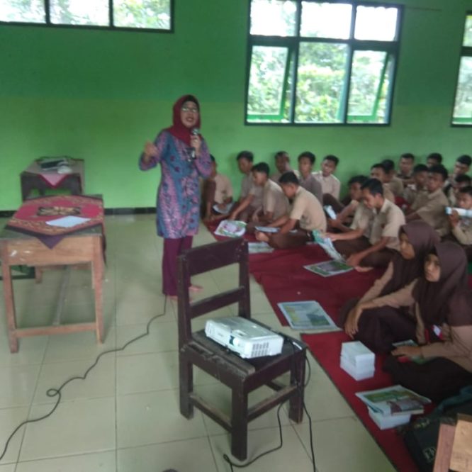Publikasi Unisma Malang Di SMK diponegoro, MA Maarif Tulakan dan SMK Sabilul Hidayah