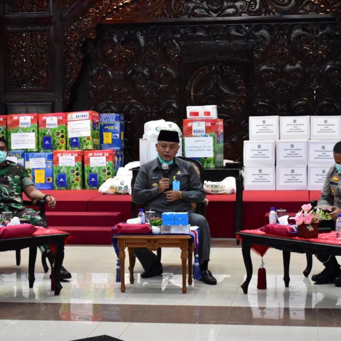 Peduli Pandemi Covid-19, Unisma Sumbang Sembako dan Hand Sanitizer