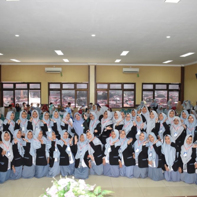 SMA Al-Yasini Kraton Pasuruan Kunjungi Unisma Malang