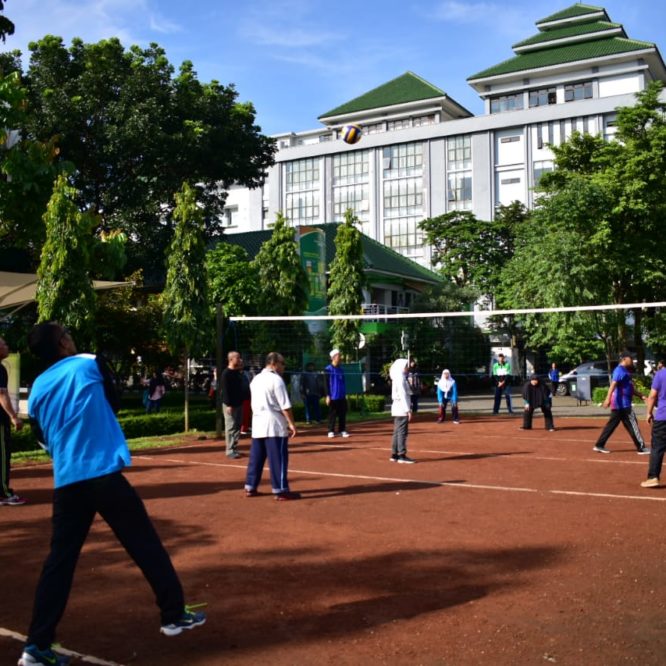 Pertandingan Bola Volly Antar Sivitas Akademika