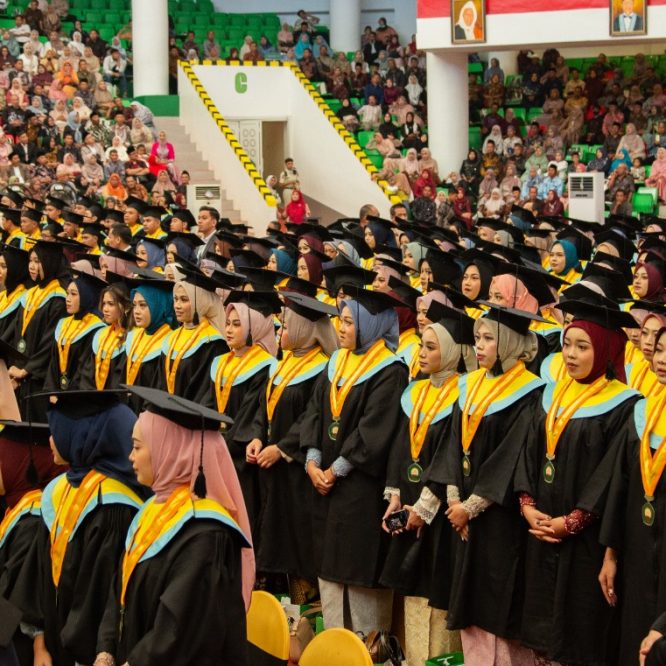 715 UNISMA Students Officially Conferred at the 76th Graduation Ceremony