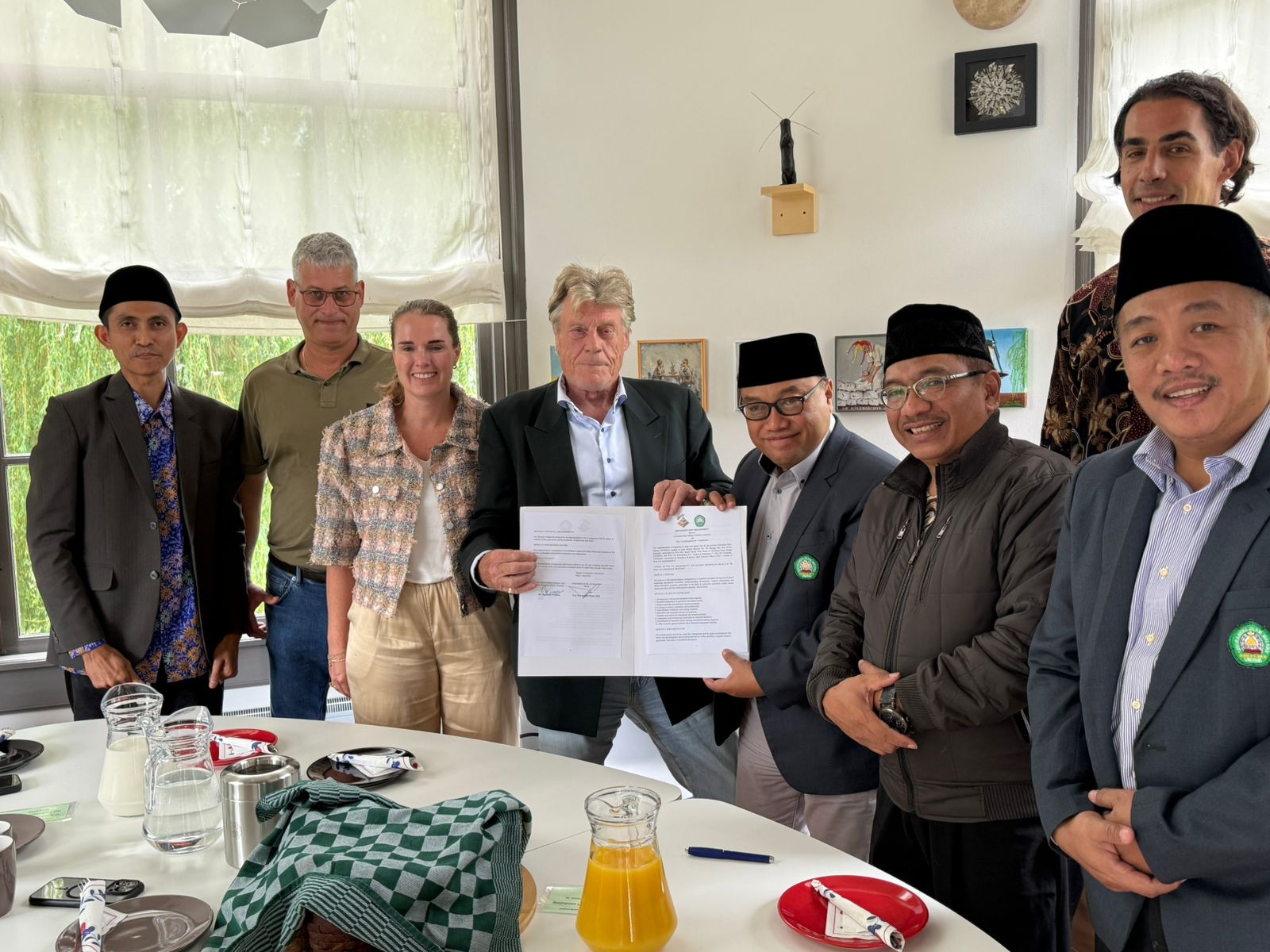 UNISMA Teken MoA dengan Wise Use dan Tauros Media di Belanda